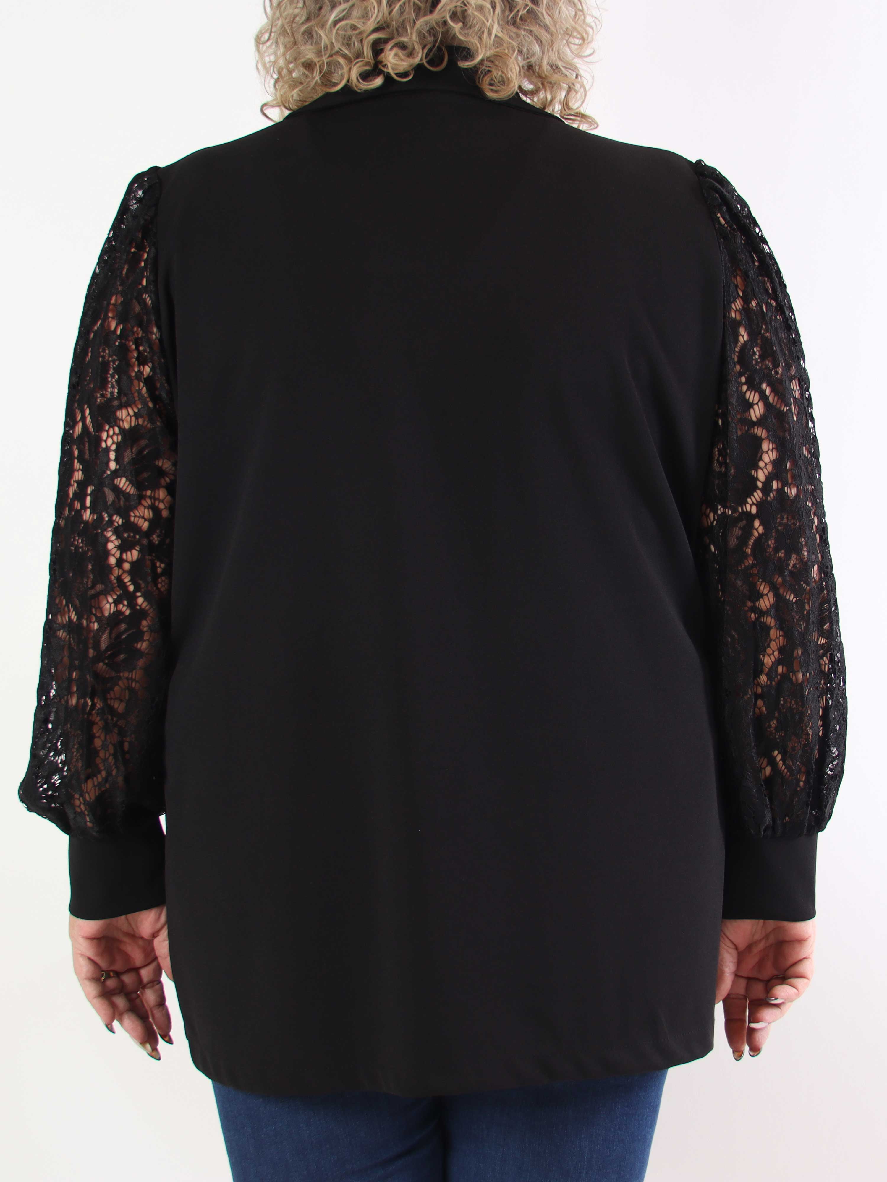 Kata Lace - Oversized blazer med blondeærmer